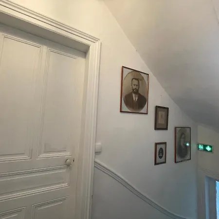 La Bonne Maison 3 טרואה
