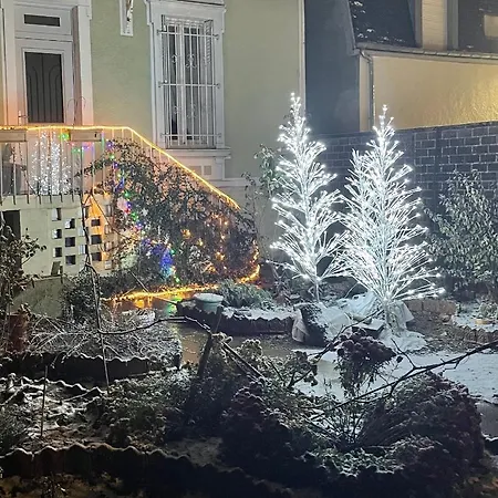 לינה וארוחת בוקר La Bonne Maison 3 3*