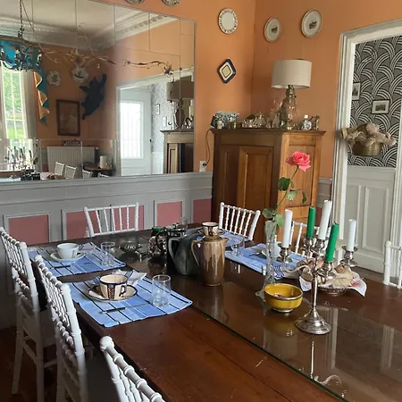 לינה וארוחת בוקר La Bonne Maison 3 טרואה