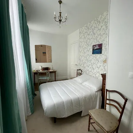 La Bonne Maison 3 - Nocleg ze śniadaniem Troyes